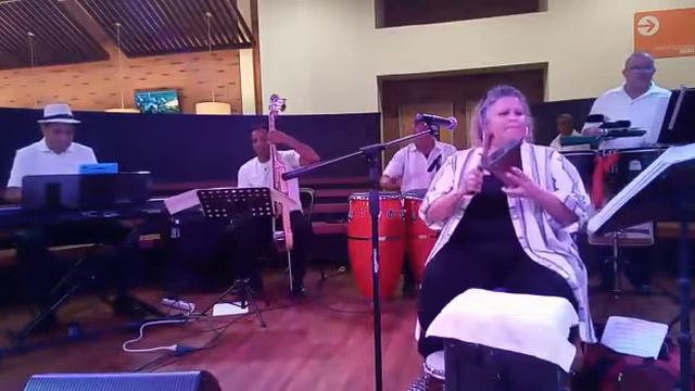 Zonie Mila Bongo & Los Solidos Latin Jazz Band смотреть онлайн