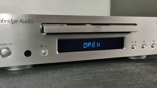 Cambridge Audio Sonata CD-30 смотреть онлайн
