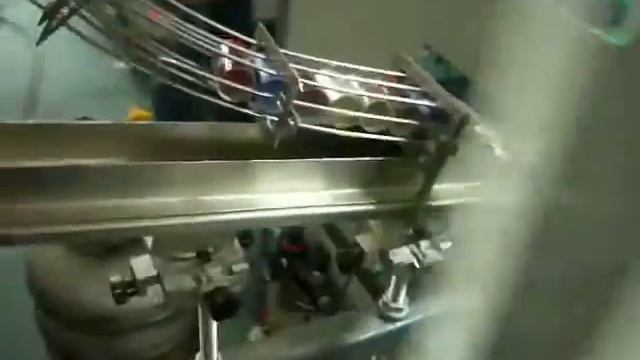 Трафаретная печать по бутылочным пробкам смотреть онлайн