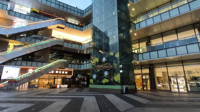 Китай, Фучжоу (Fuzhou), Jul 2024, GoldenPalmHotel, ArtMall смотреть онлайн