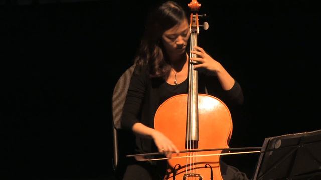 Bach- Suite for Solo Cello no. 1 in G major - Prelude' played by Shin Jung Nam смотреть онлайн