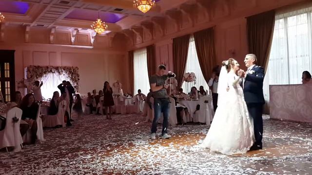 Ресторан Ренессанс Свадьба | Пушка конфетти на свадьбу в Одессе, конфетти машина Одесса смотреть онлайн