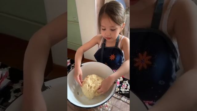 Оочень вкусный пирог. Классный рецепт пирога. Лёгкийрецепт. Дети пекут. Фудблогер