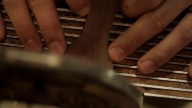 Деревянные бабочки от TWO GUYS' BOW TIES смотреть онлайн