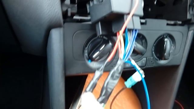 VW Polo mk5 2009 - 2017 radio removal & refit guide + part numbers needed. смотреть онлайн