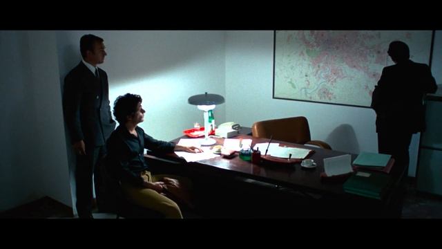 The Bird with the Crystal Plumage Official Trailer 4K смотреть онлайн