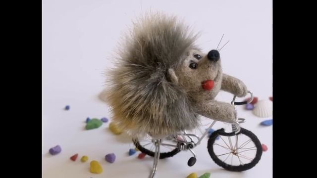 Катится колючий ежик смотреть онлайн