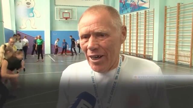 Преподавать физкультуру в 80 лет! А вам слабо? смотреть онлайн
