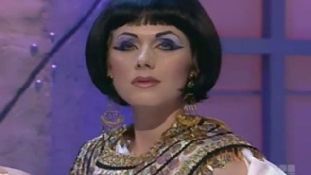 Dog Eat Dog: Episode 2 "He or She" смотреть онлайн