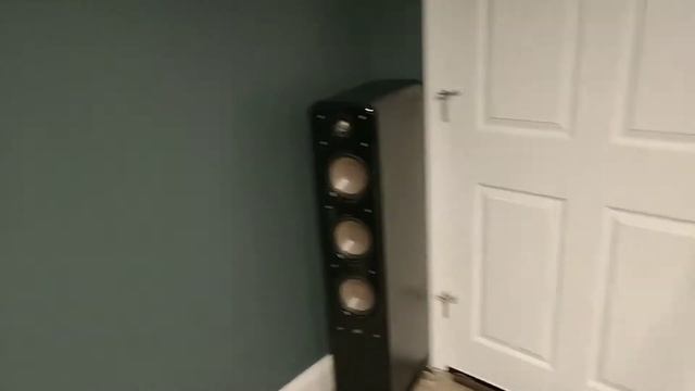 Polk signature S30 Duel Center Channel speakers смотреть онлайн