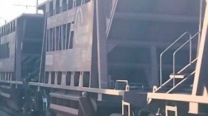 ВЛ80С-2557 с грузовым поездом и ЧМЭ3Т-7336 едет резервом в сторону Стойленской
