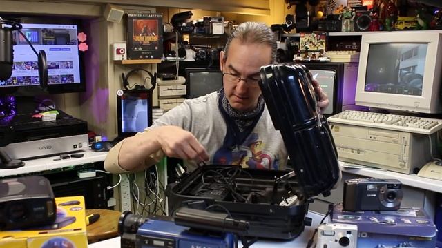 EBAY RETRO GADGETS I BOUGHT Video #19 INC Sony KV-6000 CRT Mitsubishi HS-CX6 Colour wheel camcorder смотреть онлайн