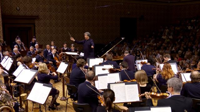 Kirill Gerstein: Piano Concerto No. 1 was a difficult "birth" for Brahms смотреть онлайн