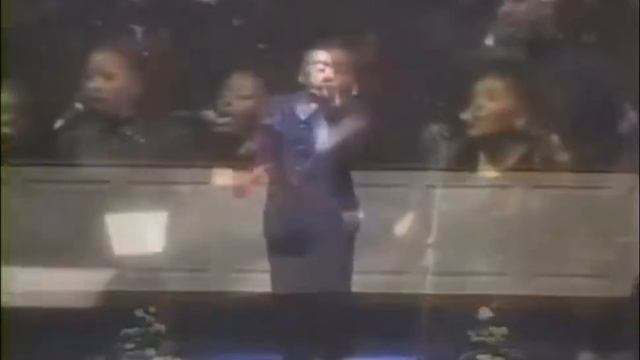 Valerie Boyd - Hold to Gods Unchanging Hand смотреть онлайн