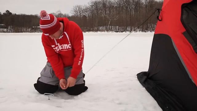 Зимняя рыболовная палатка Eskimo FatFish 6120 и 6120i смотреть онлайн