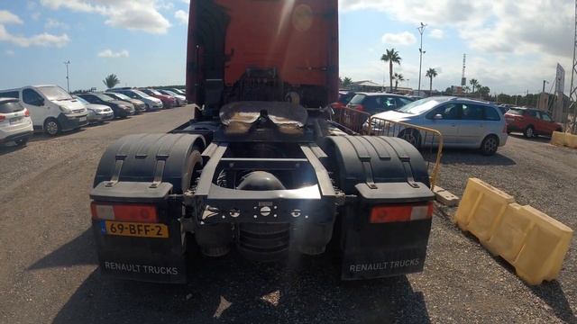 Renault Trucks T Series Diesel 2 Axle Artic Truck смотреть онлайн