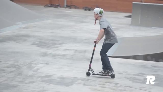 Как сделать Баттеркап на самокате (How to Buttercup on a scooter) смотреть онлайн