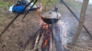 ЛОВЛЯ СЫРТИ НА ФИДЕР. РЕКА ЛУГА. РЫБАЛКА С НОЧЁВКОЙ.