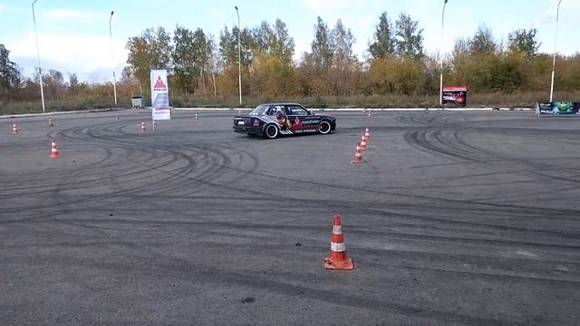 DRIFT BMW E30 | ДРИФТ БМВ Е30 | 2017 смотреть онлайн