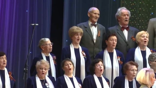 Старинные вальсы. Хор ветеранов смотреть онлайн