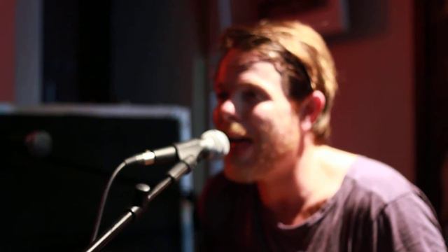 Tony Gibson @ The Courthouse смотреть онлайн