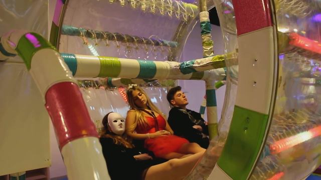 Red Trip - Shira Arazi смотреть онлайн