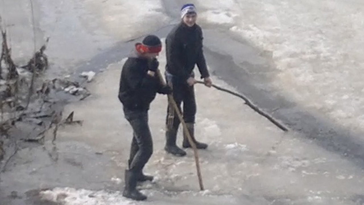 Пацаны на льдине смотреть онлайн