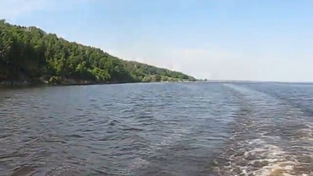 На Волге, возле пристани Садовая смотреть онлайн