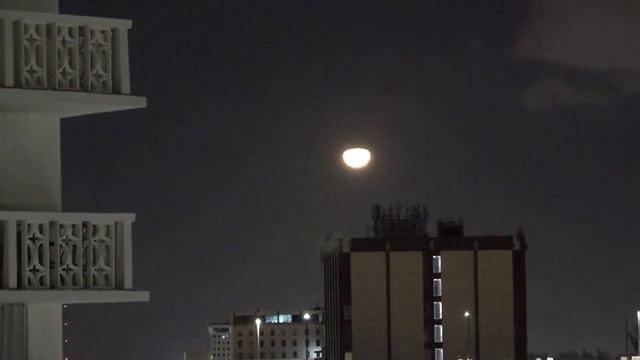 Странное с солнцем и луной ! Ну ни как солнце не сможет взойти через 5 часов ! смотреть онлайн