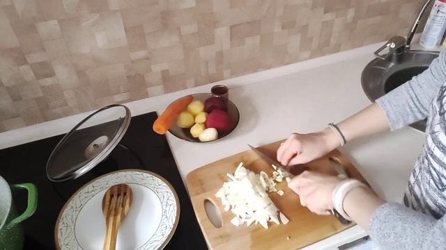 Влог:у нас новый манеж!Всех поздравляю с 14 февраля,наши будни,готовим, печём!!! смотреть онлайн