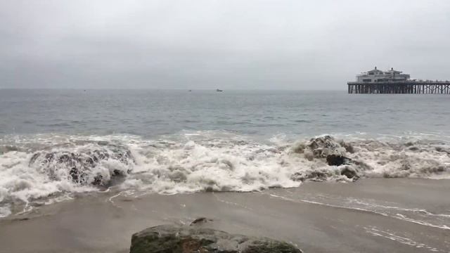 Отдых: Пляж ? Малибу/Malibu beach. Спасатели Малибу. Лос Анжелес. Калифорния. США смотреть онлайн