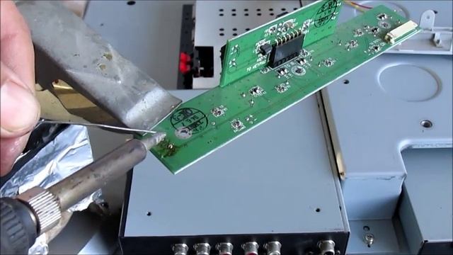 REPARACIONO DE UN TV LCD MARCA SYNTAX OLEVIA MODELO LT30HVS смотреть онлайн