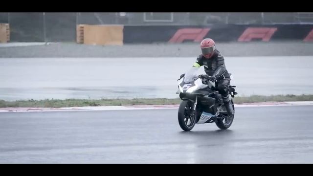 CFMOTO 450 SR - Essai (2023)