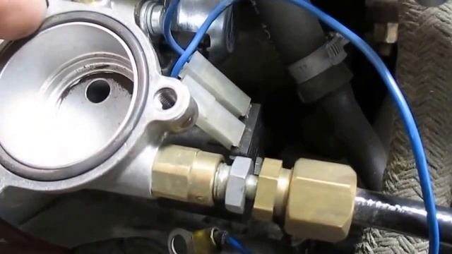 ГБО, замена фильтра,слив конденсата с редуктора Томасетто смотреть онлайн