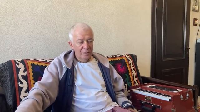 Можно ли задействовать творчество в проповеди (стихи, песни) - ЕМ Чайтанья Чандра Чаран прабху смотреть онлайн