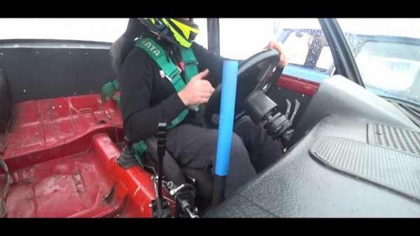 МОТО-ДВИГАТЕЛЬ в ЖИГУ - ПЕРВАЯ ГОНКА