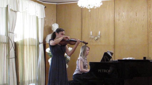 Aleksandra Pastore plays Violin Concerto №8 in D major "Adelaide" by Wolfgang Amadeus Mozart смотреть онлайн