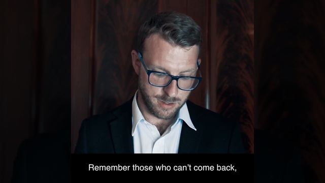 JJ Chalmers reads A Poem to Remember 'Battle for the Dawn' by Julia Read смотреть онлайн