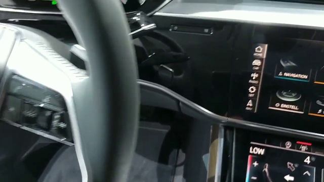 Audi A8 премьера Франкфуртского автосалона смотреть онлайн