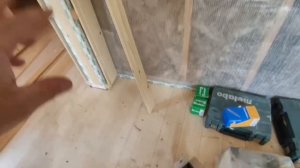 Внутренняя отделка дома. Монтаж вагонки, доски и ГВЛ.