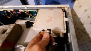 стиральная машина LG течет при наборе воды