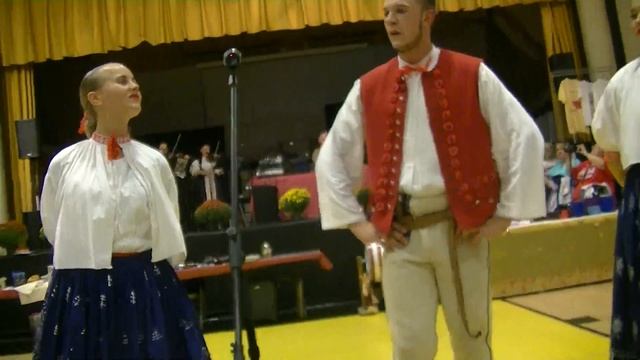 TRADITIONAL POLISH DANCE