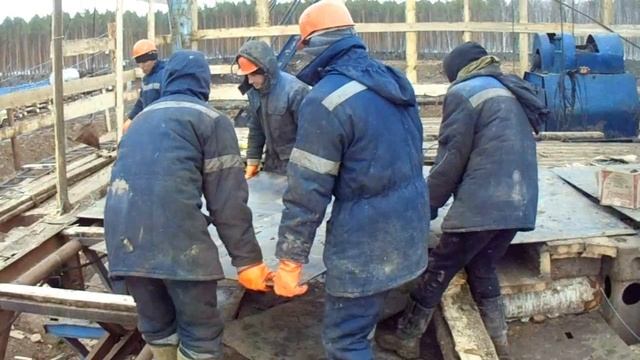 Монтаж буровой вышки 3Д "УРАЛМАШ" смотреть онлайн