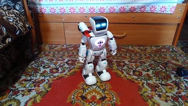 Танцующий РОБОТ смотреть онлайн