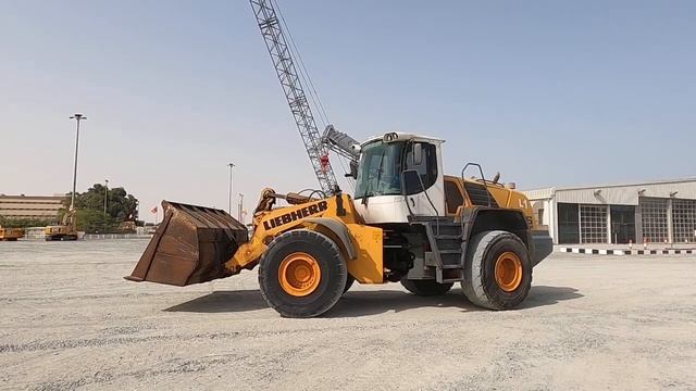 2007 Liebherr L576 Wheel Loader - Dubai, UAE Auction 23 & 24 March смотреть онлайн