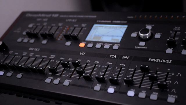 12 sounds from Behringer DeepMind 12D // Sound demo смотреть онлайн