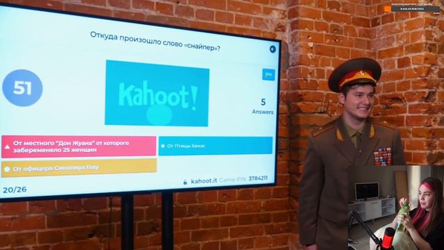 АКУЛИЧ СМОТРИТ: ОТВЕТЬ НА ВОПРОС - ПОЛУЧИ 1000$ ! СТРИМЕРЫ ПОПАЛИ В АРМИЮ! смотреть онлайн