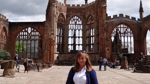 218. АНГЛИЯ. КОВЕНТРИ. Обнажённая Леди Годива и производство автомобилей Ягуар, Ленд Ровер. смотреть онлайн