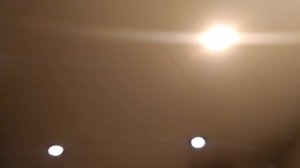 Замена лампы точечного светильника MR16 LED лампа