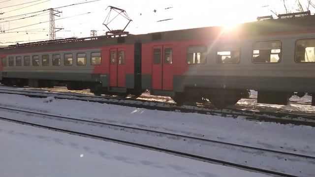 Электропоезд Новокузнецк Междуреченск отправляется со станции Новокузнецк время 14.42 дата 12.01.23
